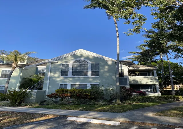 1st image of 1020 Crystal Wy #H, Delray Beach, FL 33444 | MLS# B26040861