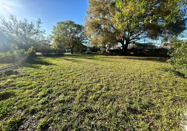Homes for sale in Vero Beach, FL | 8922 102nd Ave, Vero Beach, FL 32967 | MLS# B26040947