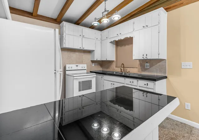 Homes for sale in Vero Beach, FL | 2456 Cortez Ave, Vero Beach, FL 32960 | MLS# B26040977
