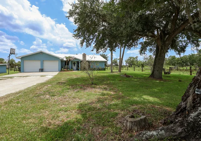 1st image of 860 Nw 141st St, Okeechobee, FL 34972 | MLS# B26040980