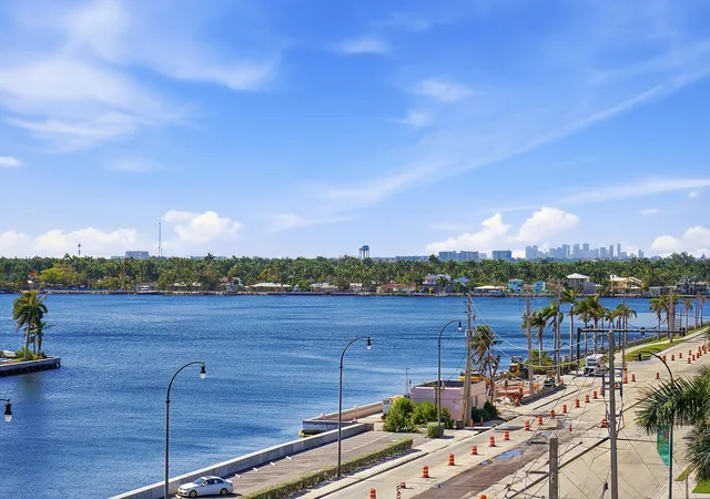 2nd image of 1401 S Ocean Dr, Hollywood, FL 33019
