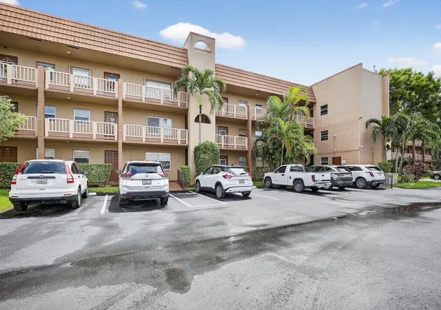 2nd image of 9660 Sunrise Lakes Blvd #306, Sunrise, FL 33322 | MLS# B26041005