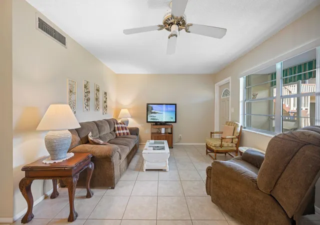 5th image of 5300 Washington St #108d, Hollywood, FL 33021 | MLS# B26041031