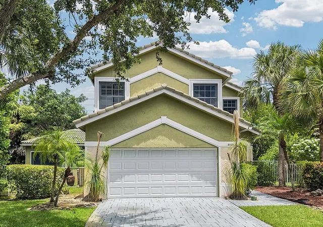 2nd image of 8020 Nw 70th Ave, Parkland, FL 33067 | MLS# B26041032