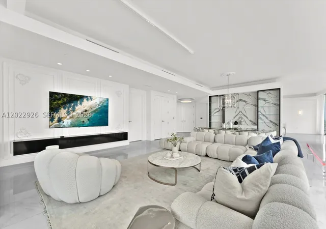 Photo 3 of Condo for sale at 17901 Collins Ave #1801, Sunny Isles Beach, FL 33160 | MLS# A12022926 | Listing updated on 2026-06-15