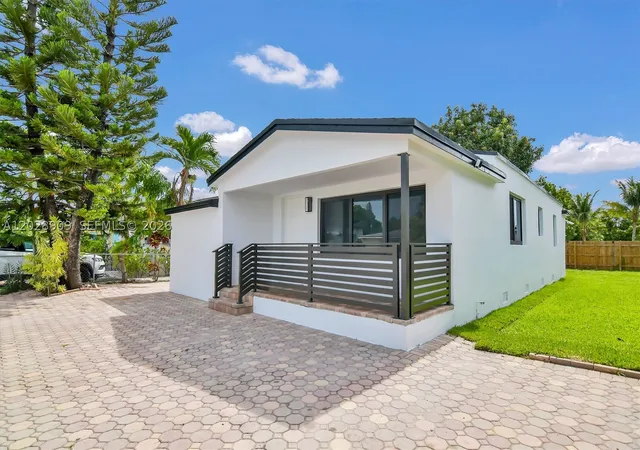 Photo 1 of Single family home for sale at 85 Sw 30th Ave, Miami, FL 33135 | MLS# A12028909 | Listing updated on 2026-08-24