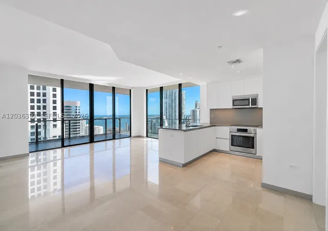 Photo 3 of Condo for sale at 68 Se 6Th St #3301, Miami, FL 33131 | MLS# A12036392 | Listing updated on 2026-06-19