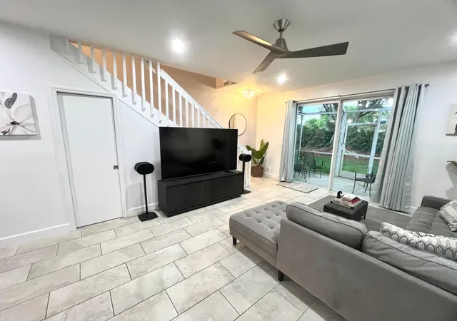 Homes for sale in Weston, FL | 2046 Madeira Dr, Weston, FL 33327 | MLS# B26041198