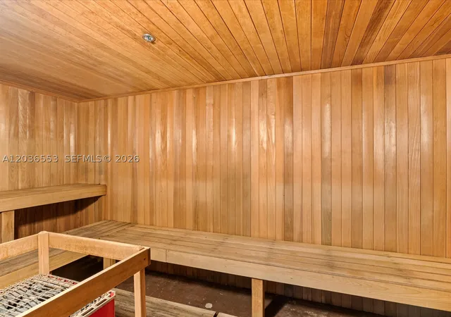 2nd image of 350 Se 2Nd St, Fort Lauderdale, FL 33301