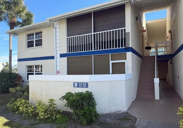 Homes for sale in Port St Lucie, FL | 1531 Se Royal Green Cir #Unit 207, Port St Lucie, FL 34952 | MLS# B26041233