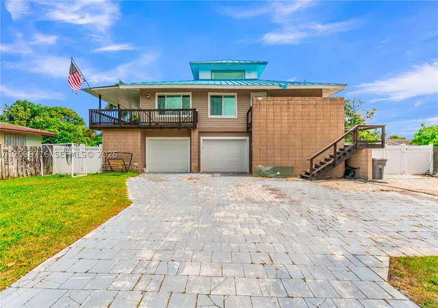 3rd image of 5049 Cleveland Rd, Delray Beach, FL 33484 | MLS# A12036716