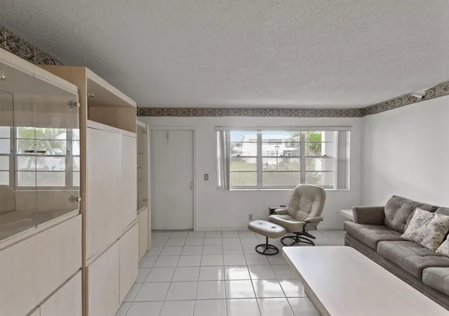 Homes for sale in Deerfield Beach, FL | 270 Farnham L, Deerfield Beach, FL 33442