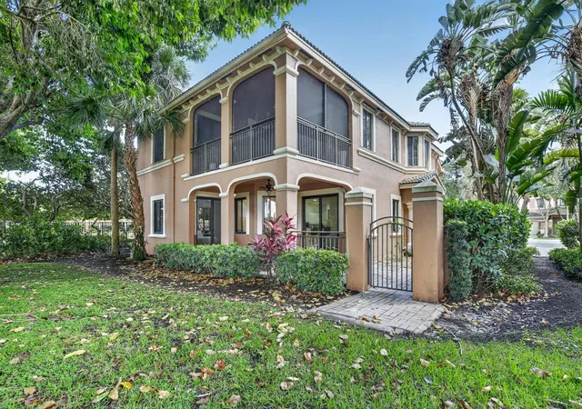 Homes for sale in Weston, FL | 2883 Kinsington Cir, Weston, FL 33332 | MLS# B26041288