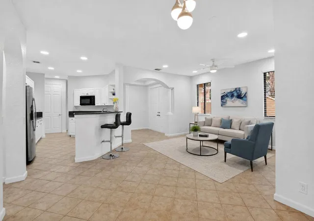 Homes for sale in Weston, FL | 2883 Kinsington Cir, Weston, FL 33332 | MLS# B26041288