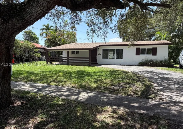 Photo 3 of Single family home for sale at 6570 Liberty St, Hollywood, FL 33024 | MLS# A12037378 | Listing updated on 2026-10-08