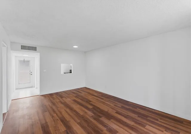 Homes for sale in Tamarac, FL | 6020 Nw 64Th Ave #208, Tamarac, FL 33319 | MLS# B26041320