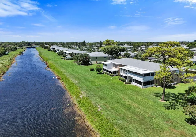 2nd image of 1050 Citrus Wy #203, Delray Beach, FL 33445 | MLS# B26041329
