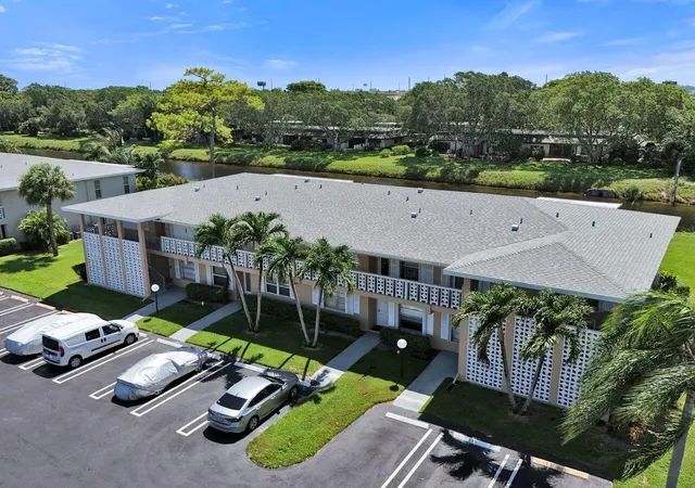 4th image of 1050 Citrus Wy, Delray Beach, FL 33445