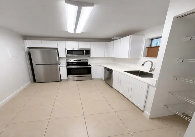 2nd image of 4215 N University Dr #112, Sunrise, FL 33351 | MLS# B26041351