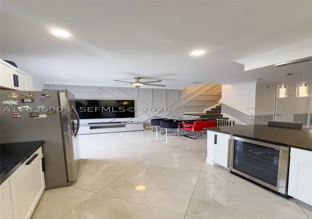 5th image of 4715 Caspian Way, Davie, FL 33314 | MLS# A12036903