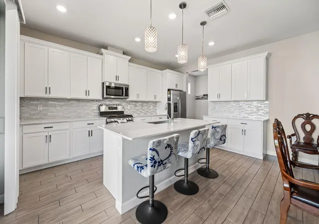 3rd image of 1408 Wandering Willow Wy, Loxahatchee, FL 33470 | MLS# B26041434