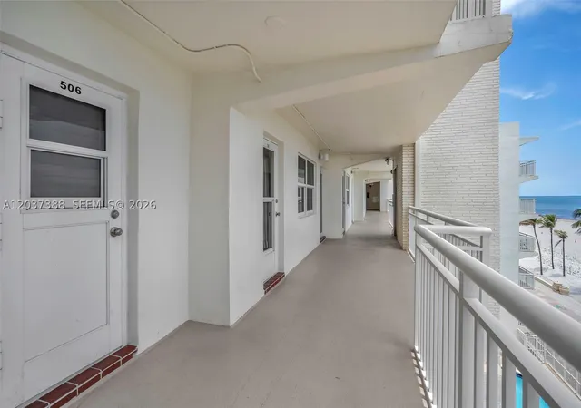4th image of 901 S Surf Rd, Hollywood, FL 33019