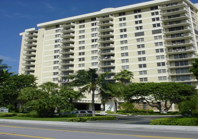 Homes for sale in Lauderdale By The Sea, FL | 1900 S Ocean Blvd #10g, Lauderdale By The Sea, FL 33062 | MLS# B26041455