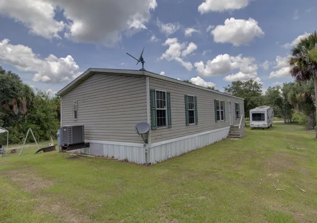 3rd image of 19212 Nw 280Th St, Okeechobee, FL 34972 | MLS# B26041507