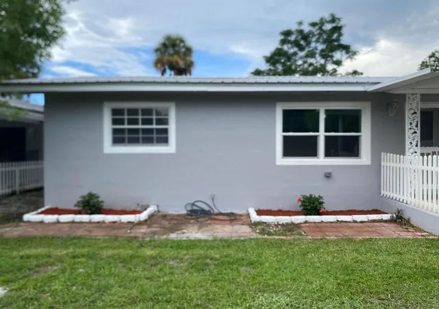 3rd image of 1788 Sw 8Th St, Okeechobee, FL 34974 | MLS# B26041527