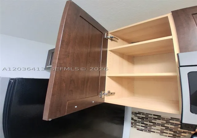 Listing Photo 5 - Condo for sale in building located at 9460 Sunrise Lakes Blvd, Sunrise, FL 33322 - Unit #309