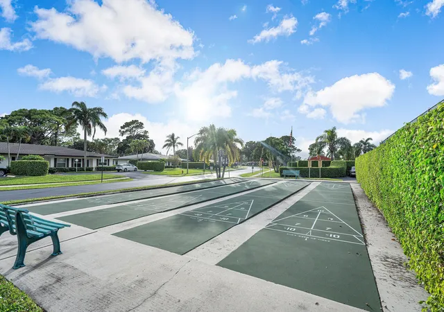 2nd image of 5074 Privet Pl, Delray Beach, FL 33484