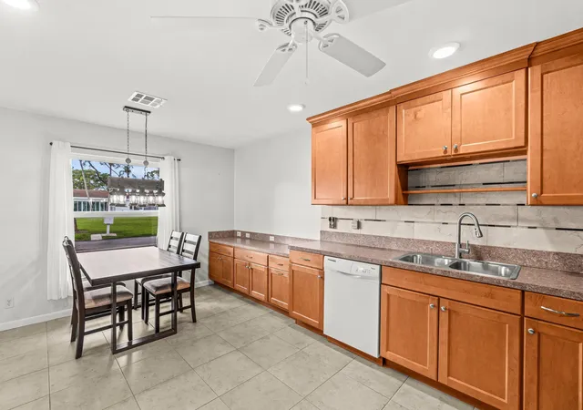 5th image of 5074 Privet Pl, Delray Beach, FL 33484