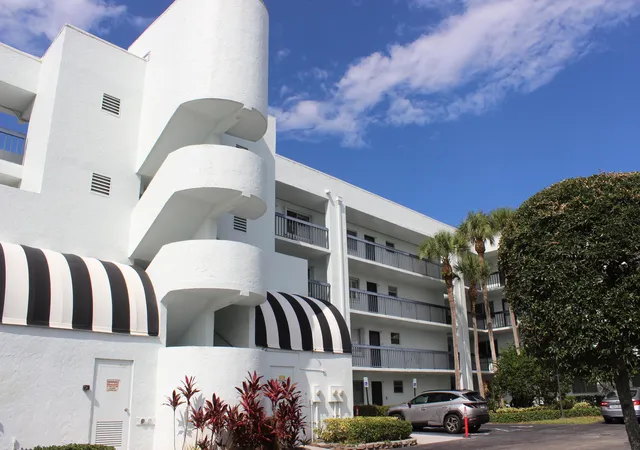 Homes for sale in Lake Worth, FL | 6698 N 10th Ave Ave N #218, Lake Worth, FL 33467 | MLS# B26041538