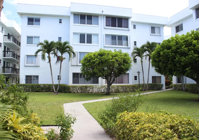 Homes for sale in Lake Worth, FL | 6698 N 10th Ave Ave N #218, Lake Worth, FL 33467 | MLS# B26041538
