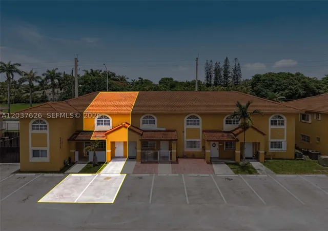 2nd image of 3574 W 80th St #63-201, Hialeah, FL 33018 | MLS# A12037626