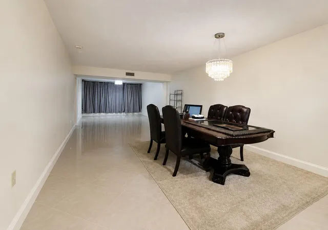 4th image of 3516 Whitehall Dr #105, West Palm Beach, FL 33401 | MLS# B26041599