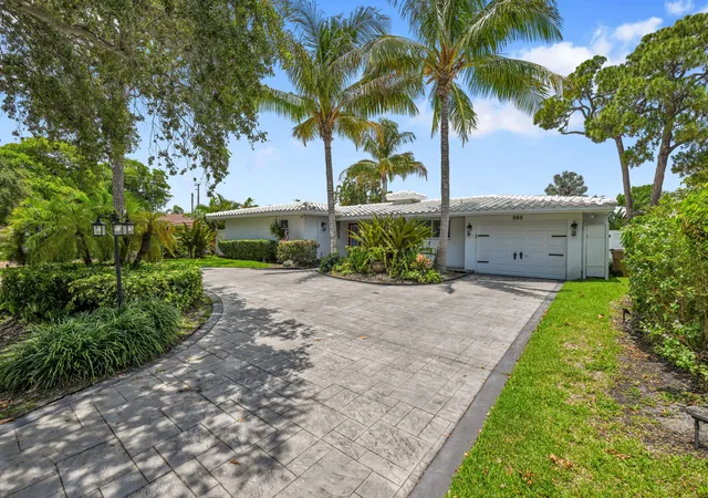 Homes for sale in Deerfield Beach, FL | 901 Se 12th Ave, Deerfield Beach, FL 33441 | MLS# B26041627