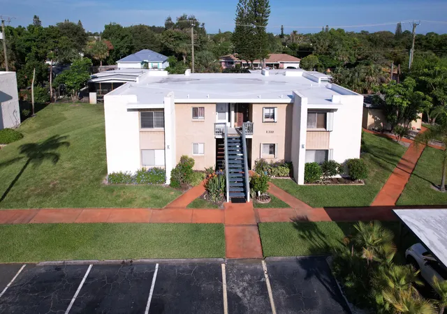 4th image of 1310 Ne 14Th Ct #K17, Jensen Beach, FL 34957 | MLS# B26041623