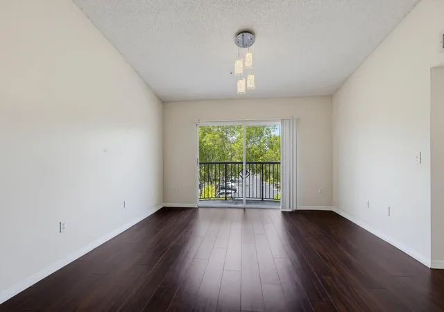 Homes for sale in Royal Palm Beach, FL | 400 N Crestwood Ct Ct N, Royal Palm Beach, FL 33411