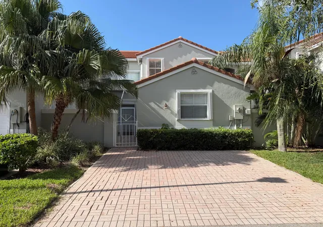 1st image of 940 Doveplum Ct, Hollywood, FL 33019 | MLS# B26041749