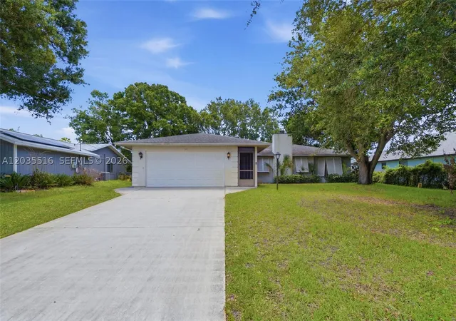 Single family home for sale at 642 Nobles St, Sebastian, FL 32958 | MLS# A12035516
