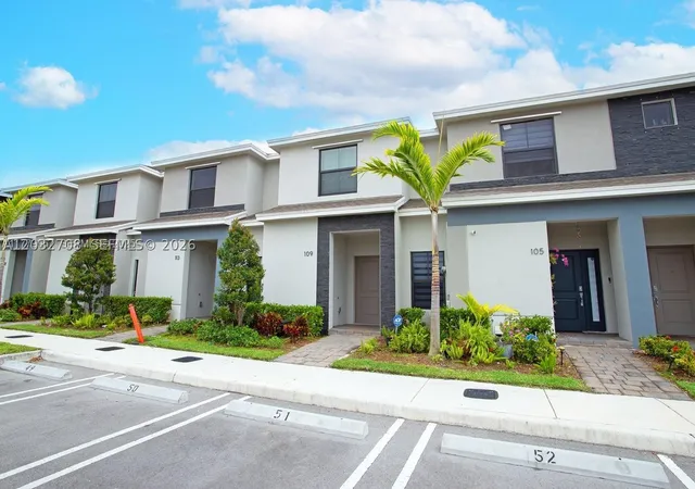 Photo 3 of Townhouse for sale at 109 Ne 3rd Ct, Florida City, FL 33034 | MLS# A12032708 | Listing updated on 2026-08-26