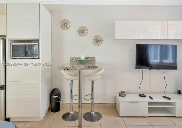 2nd image of 19201 Collins Ave #1001, Sunny Isles Beach, FL 33160 | MLS# A12038177