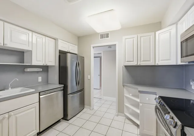 Homes for sale in North Palm Beach, FL | 124 Lakeshore Dr #8280, North Palm Beach, FL 33408 | MLS# B26041781