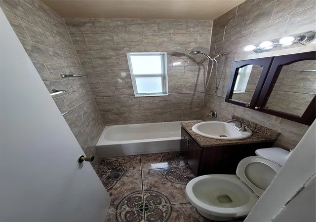 image of 8451 Nw 4Th Ave, Miami, FL 33150