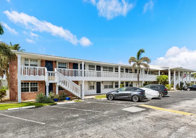2nd image of 5505 N Ocean Blvd, Ocean Ridge, FL 33435