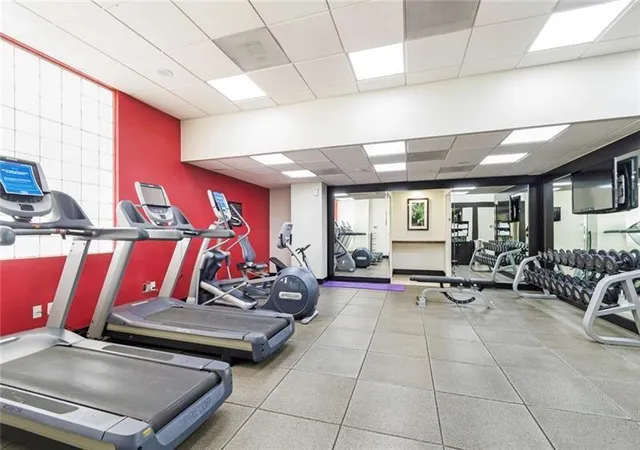 Homes for sale in Fort Lauderdale, FL | 2670 E Sunrise Boulevard, Fort Lauderdale, FL 33304 | Houzeo