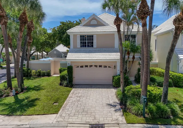Homes for sale in Palm Beach Gardens, FL | 33 Selby Ln, Palm Beach Gardens, FL 33418 | MLS# B26041856
