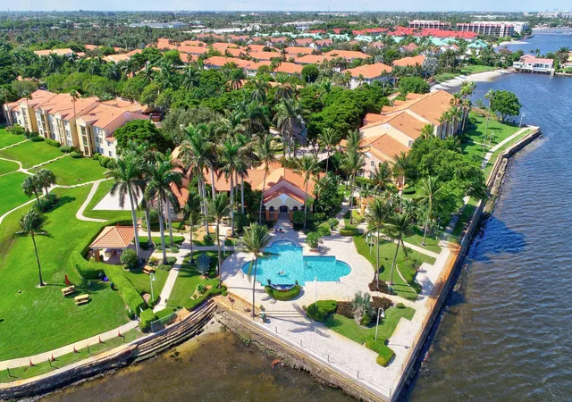 2nd image of 180 Yacht Clb Wy, Hypoluxo, FL 33462