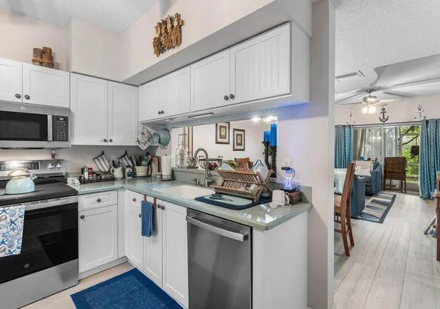 4th image of 1022 Kokomo Key Ln, Delray Beach, FL 33483 | MLS# B26041913